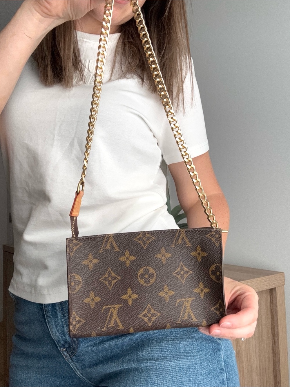 ✅AUTH✅LOUIS VUITTON POUCH - Picture 14 of 16